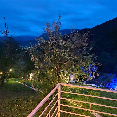 Glamping Georgia Krikhi Hotel Ambrolauri Luaran gambar
