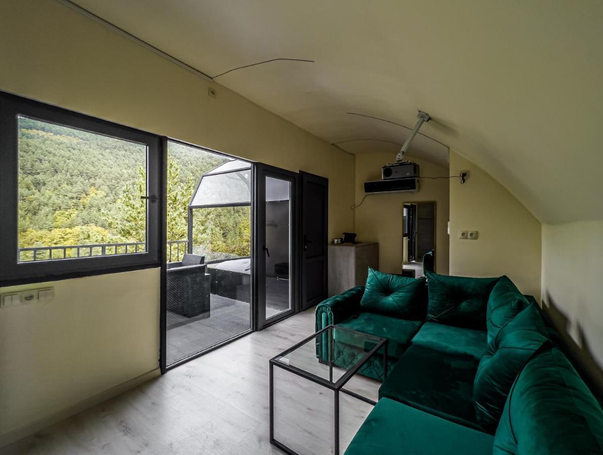Glamping Georgia Krikhi Hotel Ambrolauri Luaran gambar