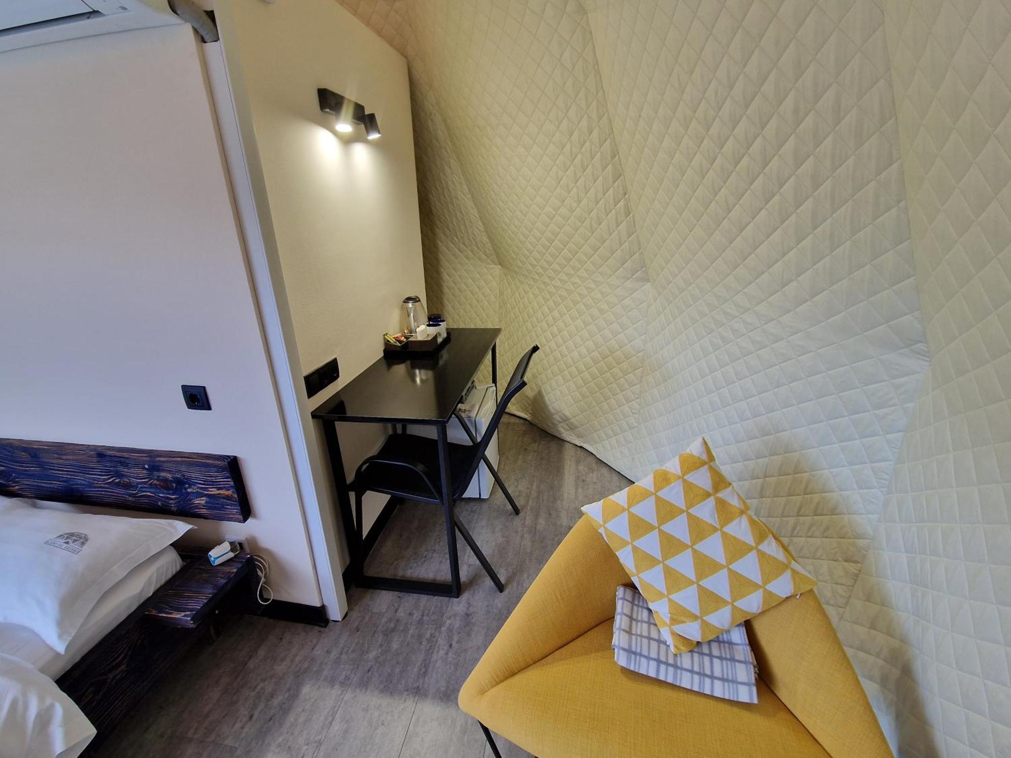 Glamping Georgia Krikhi Hotel Ambrolauri Luaran gambar