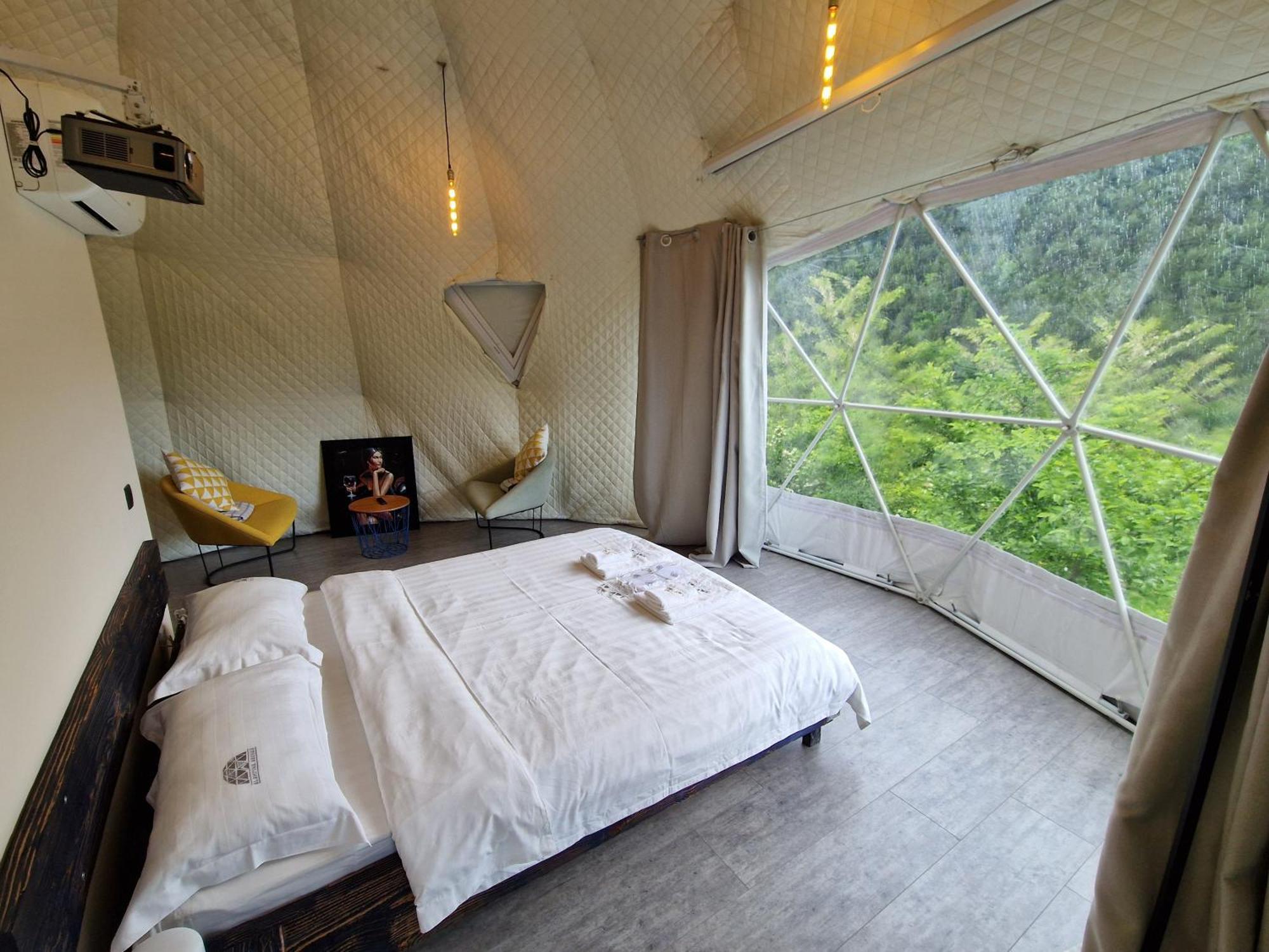 Glamping Georgia Krikhi Hotel Ambrolauri Luaran gambar