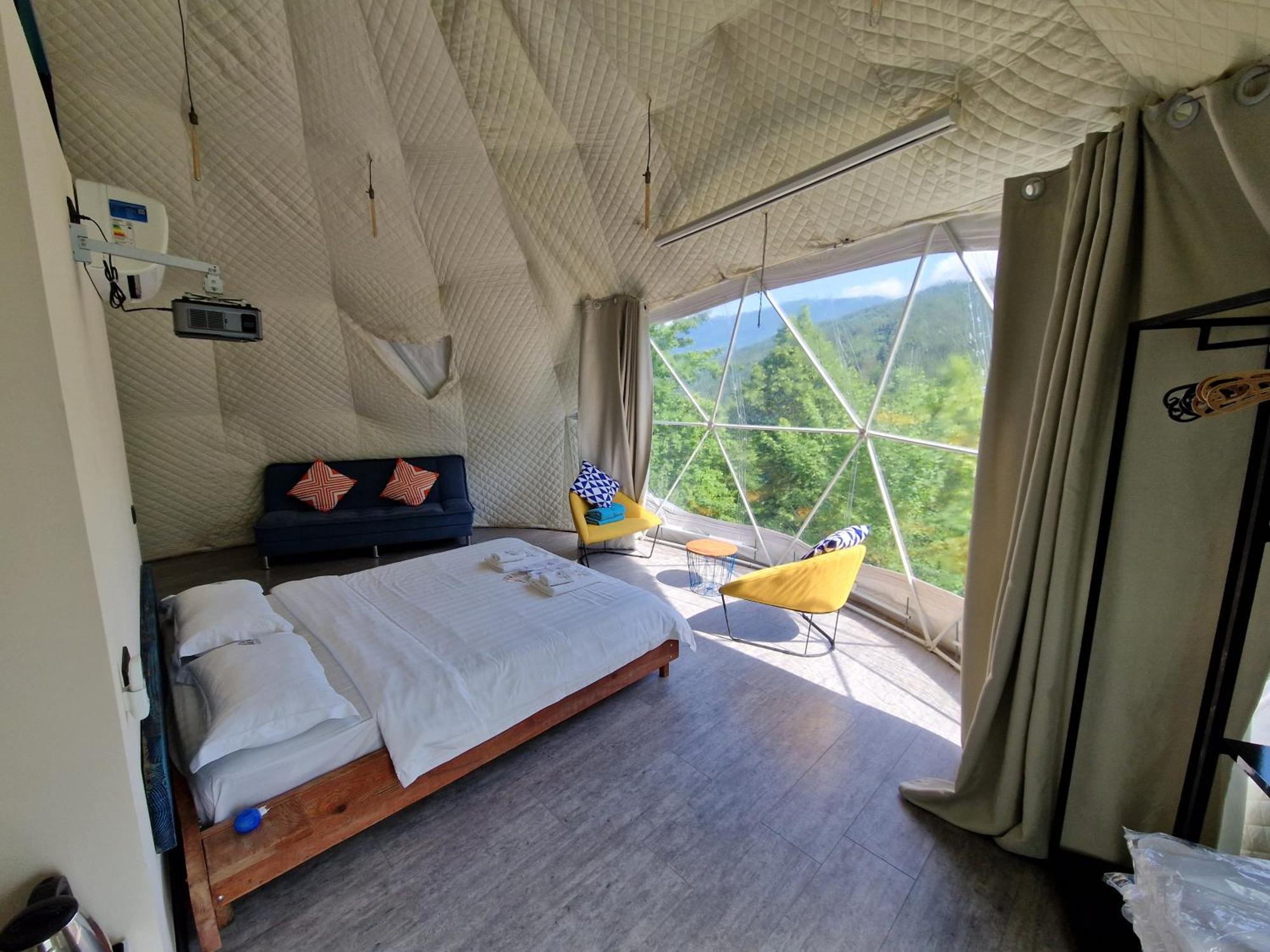 Glamping Georgia Krikhi Hotel Ambrolauri Luaran gambar