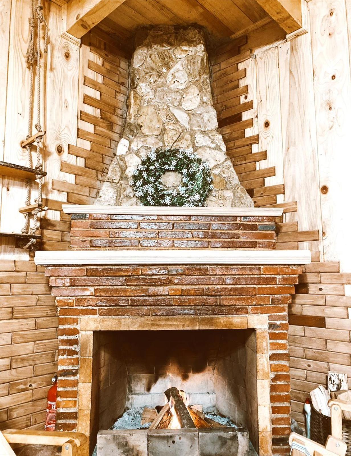 Glamping Georgia Krikhi Hotel Ambrolauri Luaran gambar