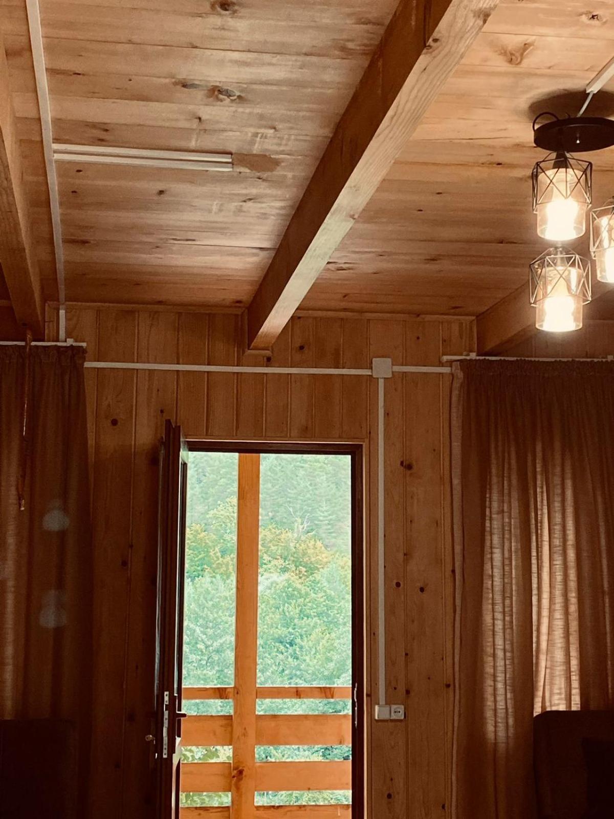 Glamping Georgia Krikhi Hotel Ambrolauri Luaran gambar