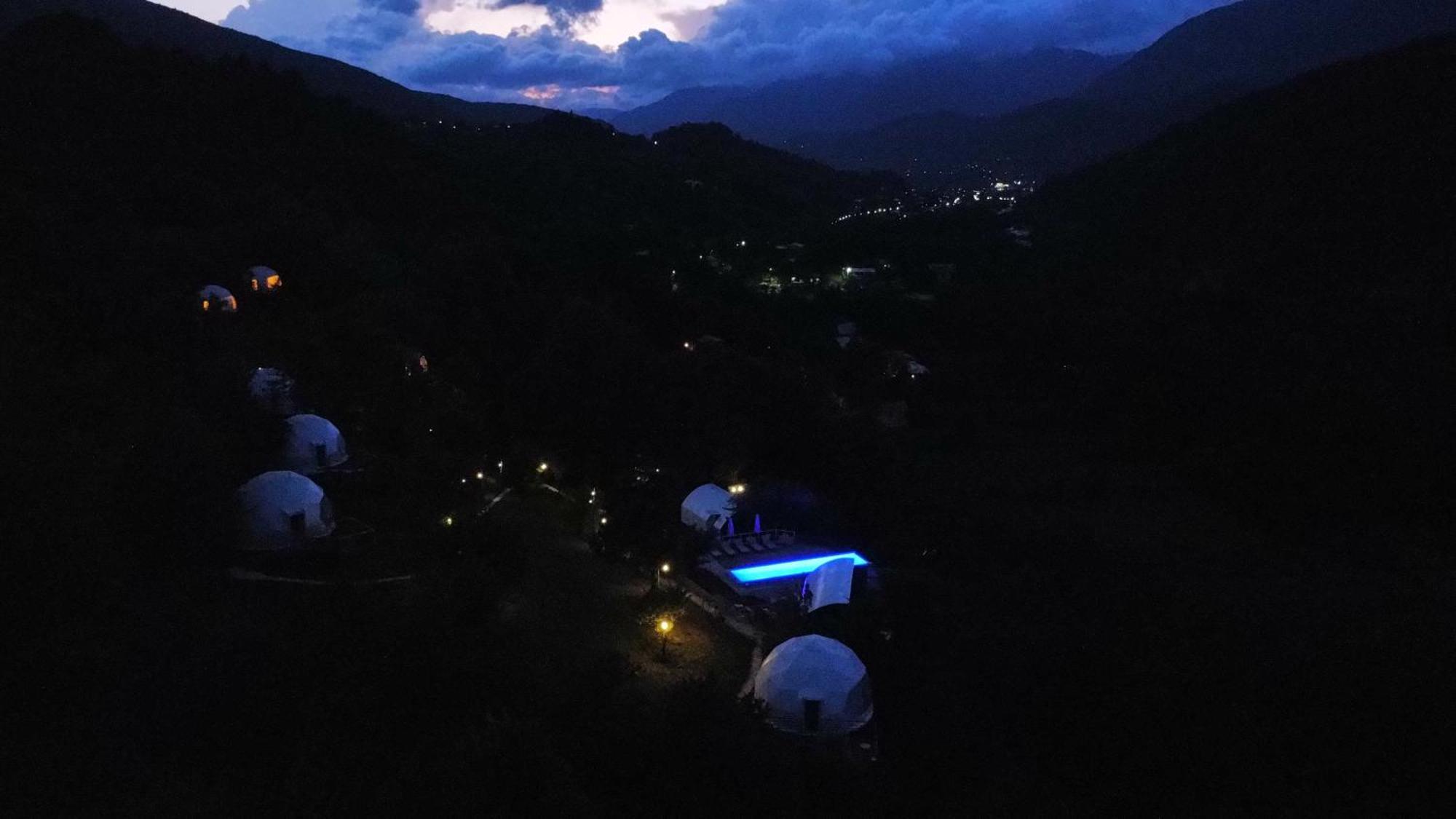 Glamping Georgia Krikhi Hotel Ambrolauri Luaran gambar