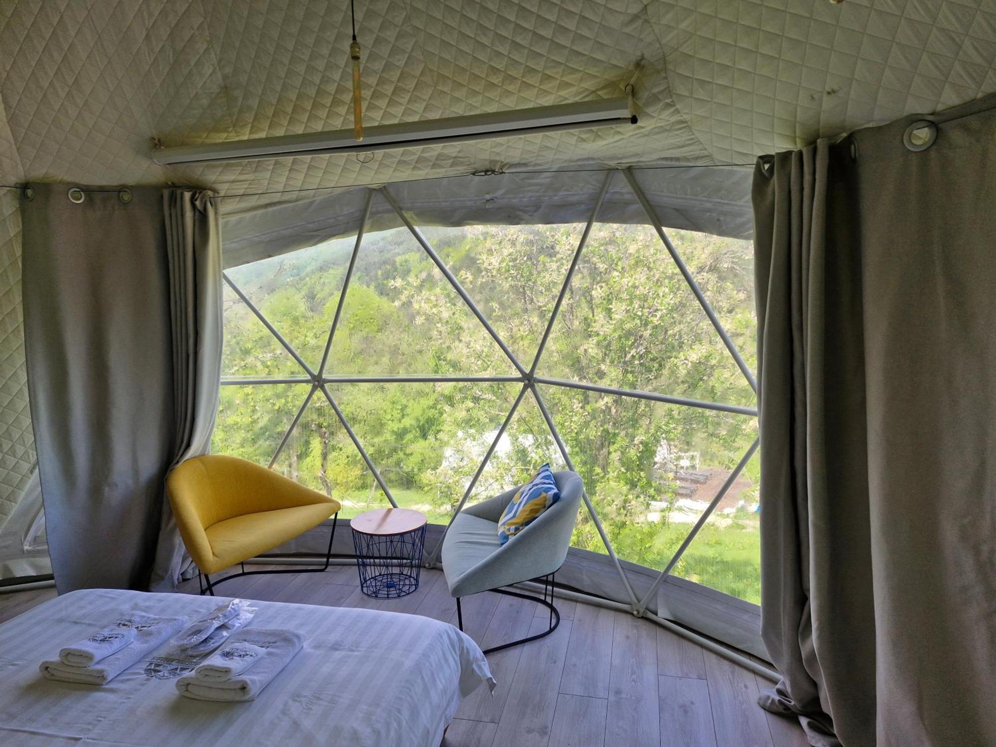 Glamping Georgia Krikhi Hotel Ambrolauri Luaran gambar