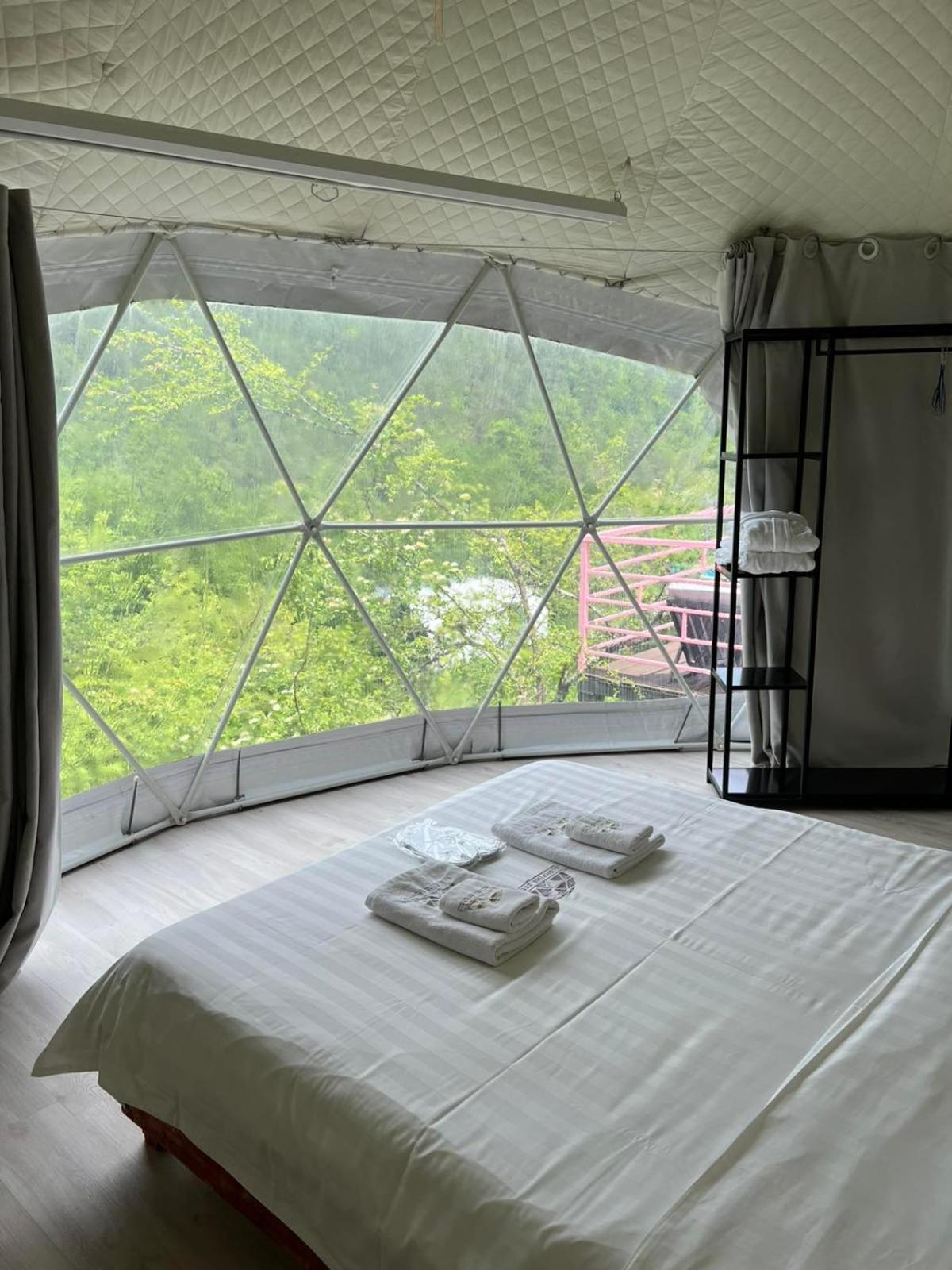 Glamping Georgia Krikhi Hotel Ambrolauri Luaran gambar