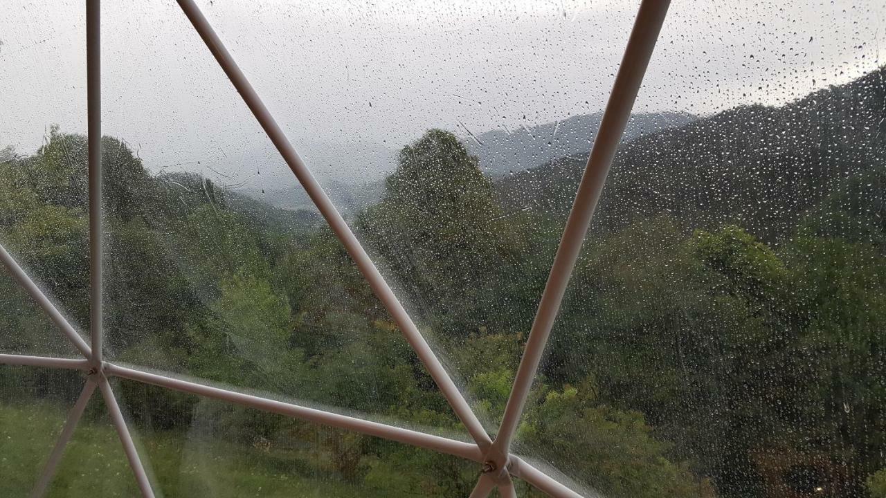 Glamping Georgia Krikhi Hotel Ambrolauri Luaran gambar